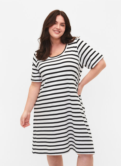 Striped jersey dress with short sleeves, Black Stripes, Model