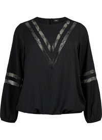 Long-sleeved blouse with lace