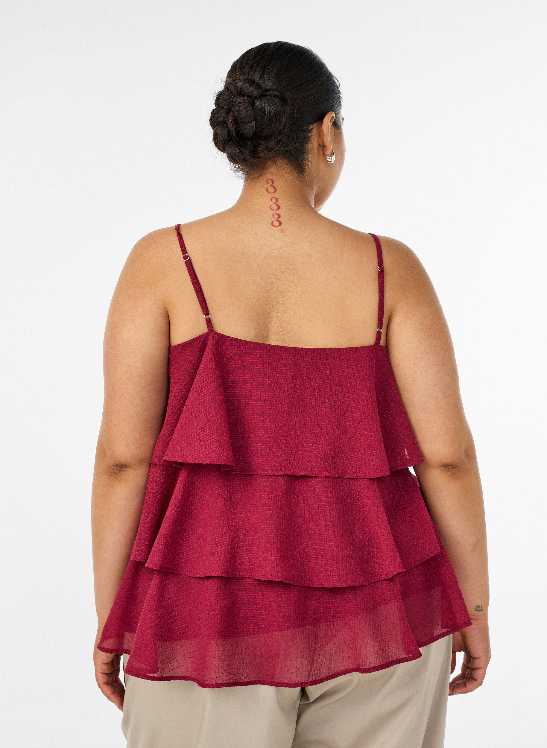 ZizzifashionLayered top with ruffles and spaghetti straps, Red, Model image number 2