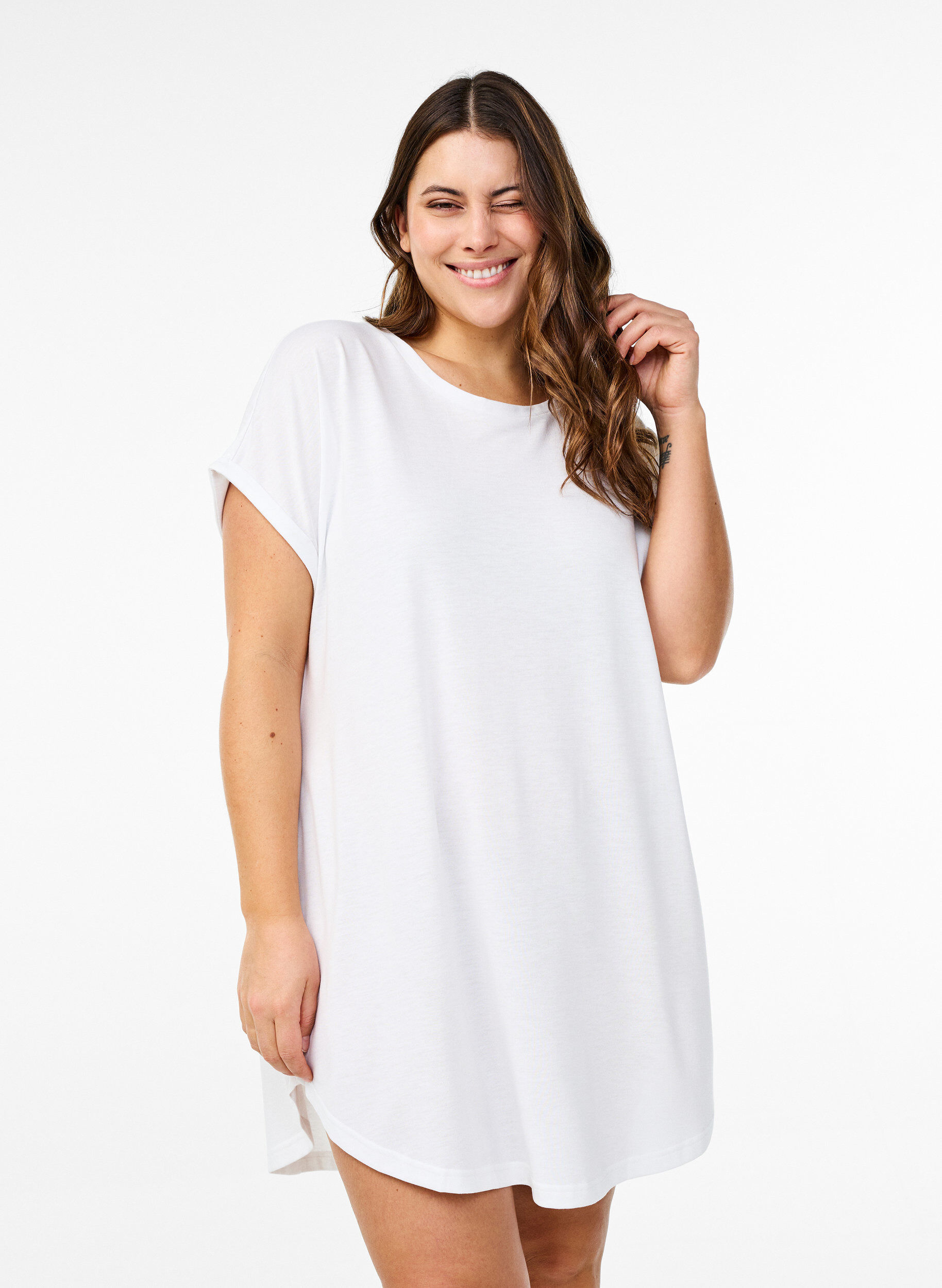 Short sleeve nightgown with text print, , Model
