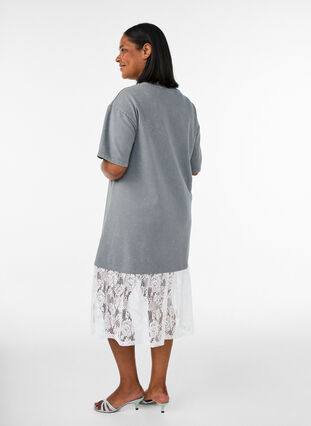 Loose T-shirt dress with lace trim - Grey - Sz. XL - Zizzifashion Loose T-shirt dress with lace trim - Grey - Sz. XL - Zizzifashion