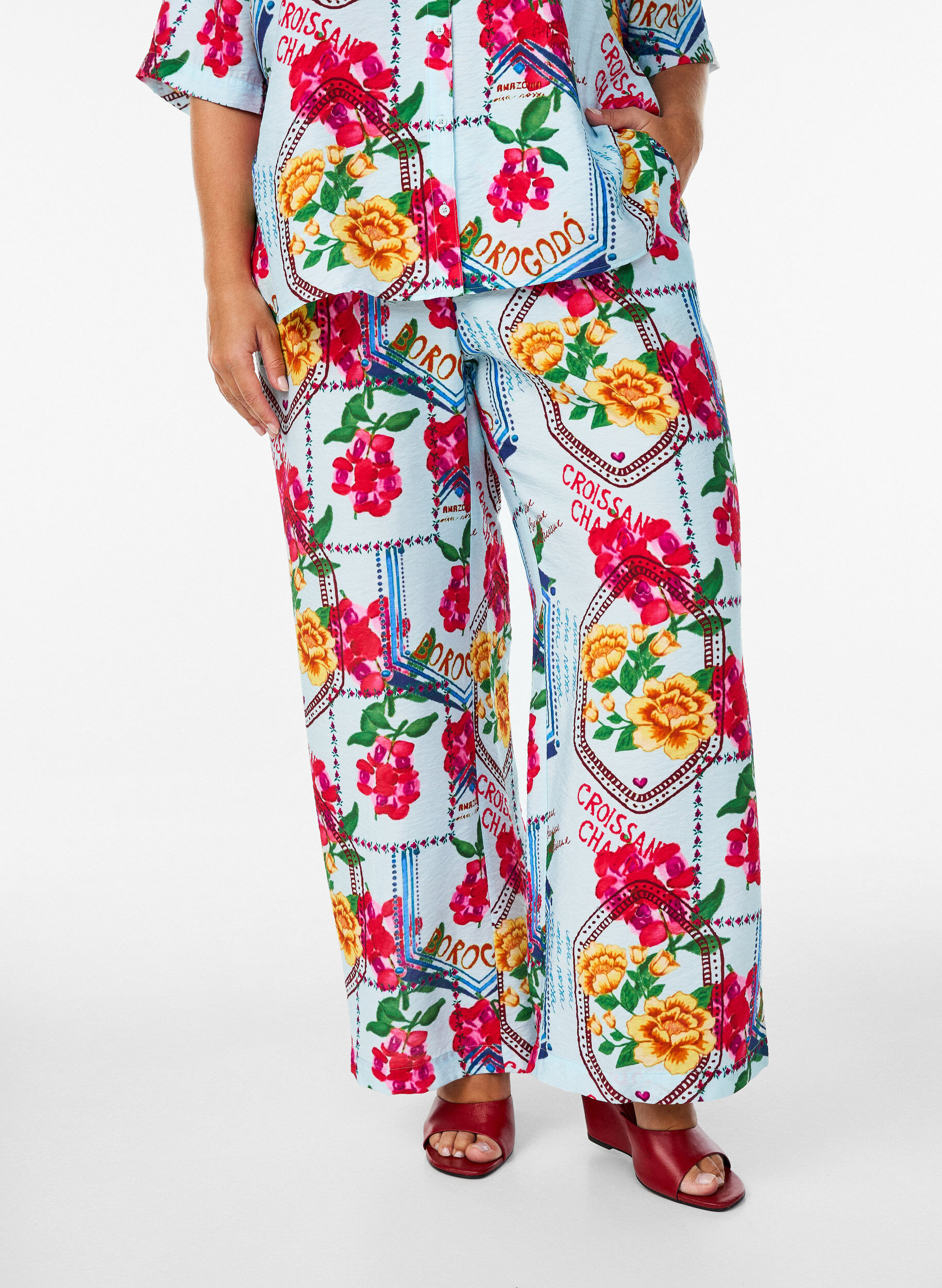 ZizzifashionStraight-leg trousers with a colourful print, Light Blue, Model image number 2
