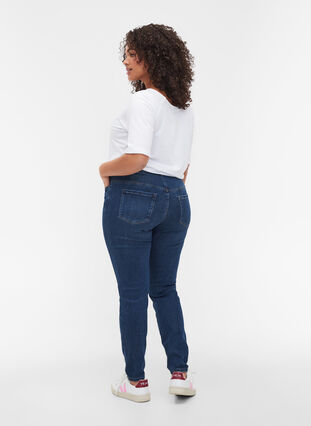 High rise Amy jeans with stretch technology, Blue denim, Model image number 1