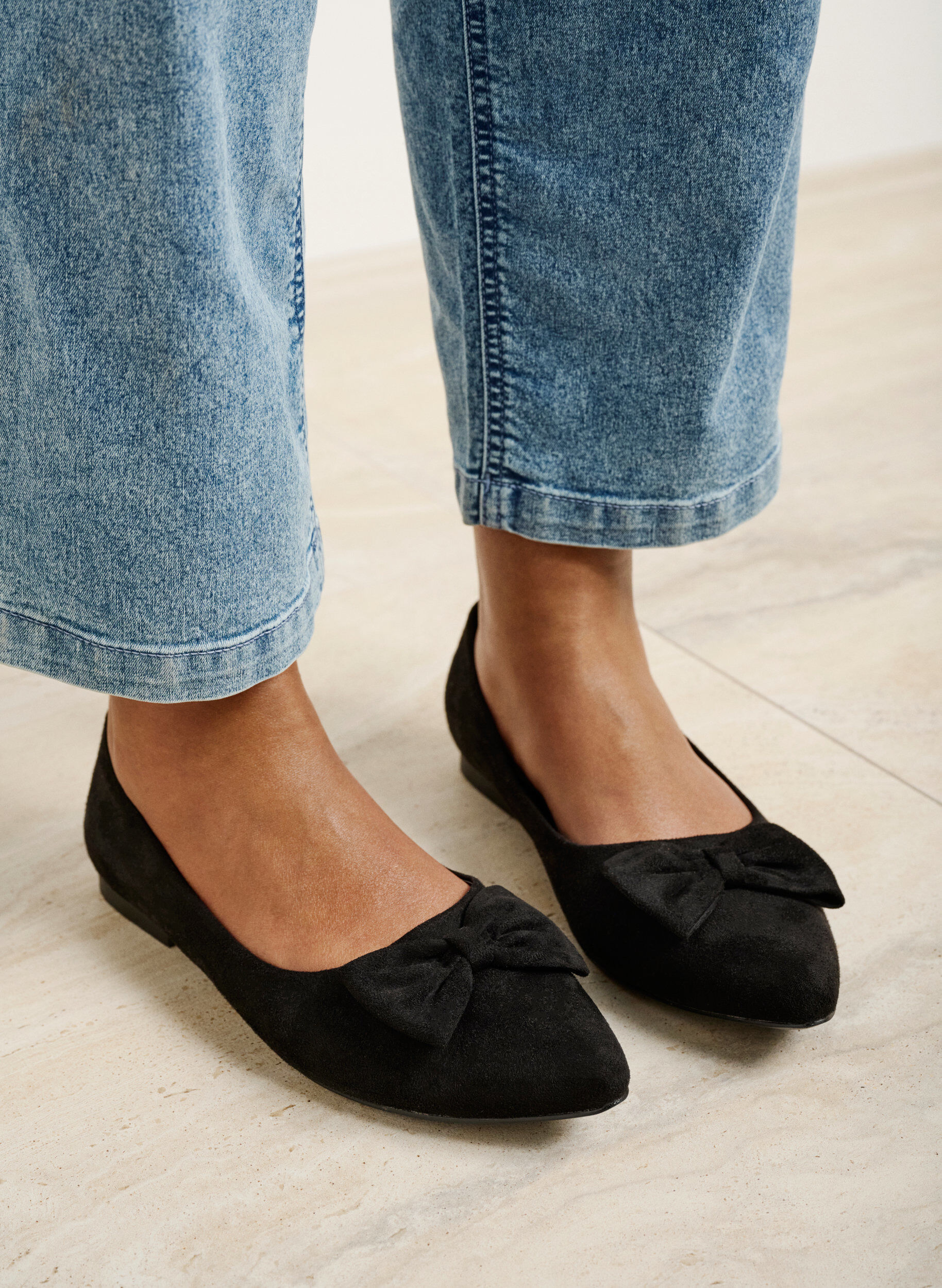 Wide fit ballerina with bow