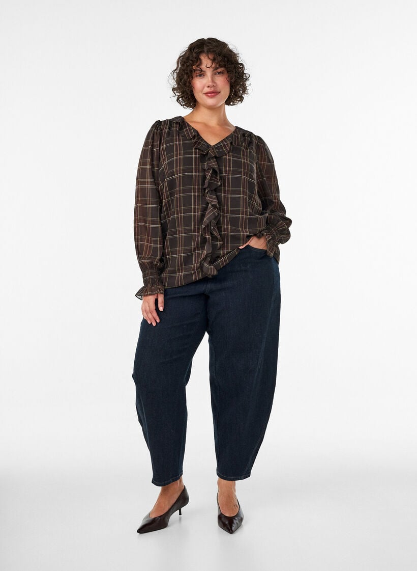 Blouse with check and ruffle details, Green, Model image number 1