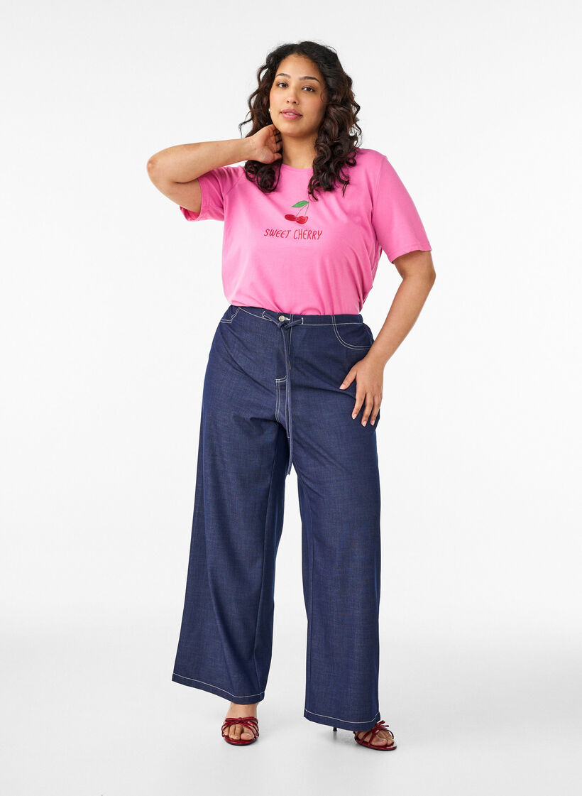 T-shirt with motif, Pink, Model image number 1