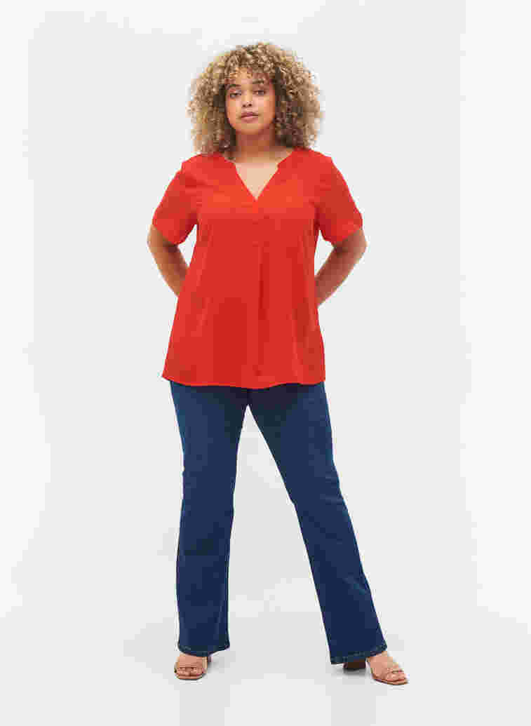 Short-sleeved v-neck blouse, Fiery Red, Model image number 2