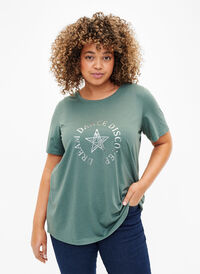 FLASH - T-shirt with motif, Balsam Green Star, Model