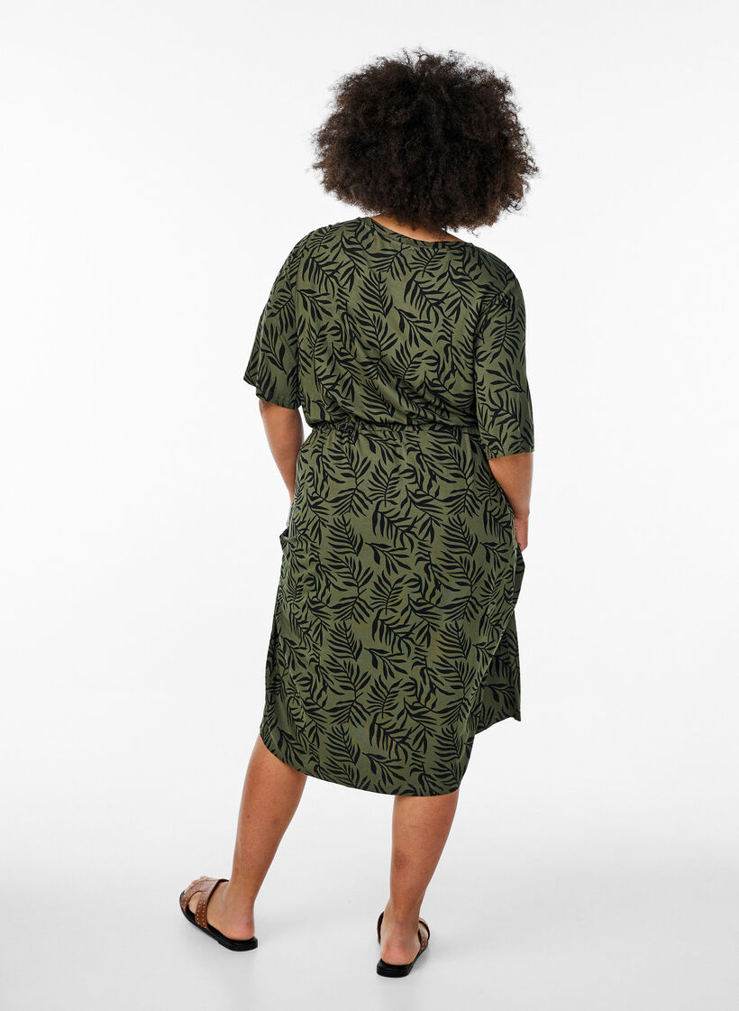 Midi-length jersey dress with tie belt at the waist, Green, Model image number 1