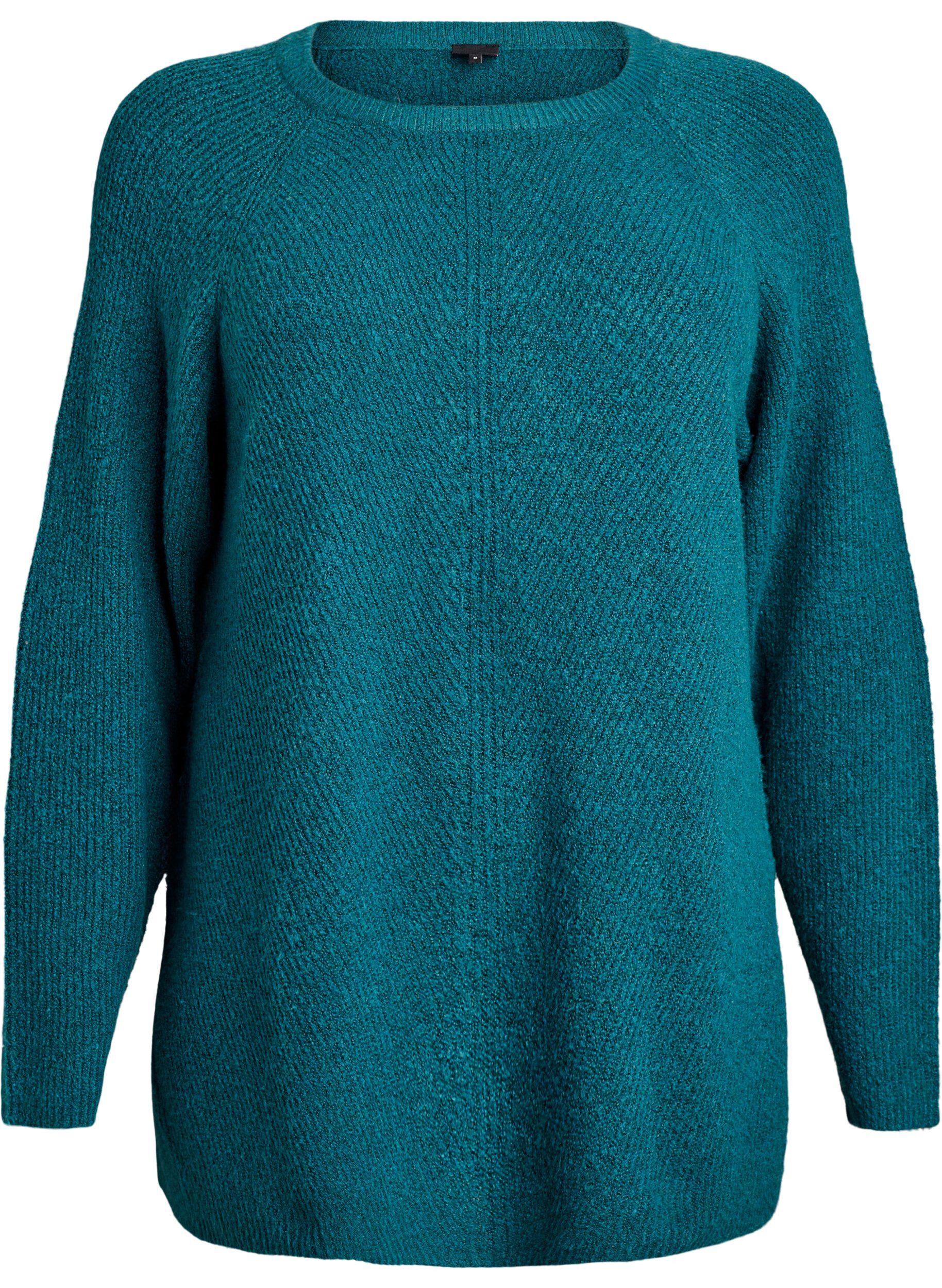 Knitted jumper with a diagonal pattern and raglan sleeves