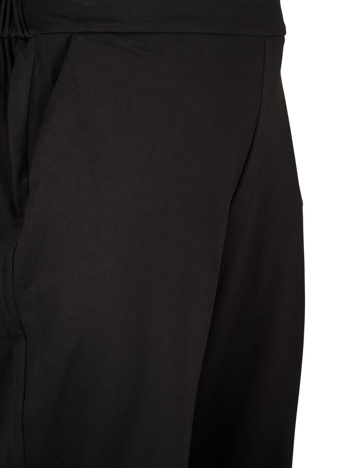 Maddison loose knickers with pockets, Black, Packshot image number 2