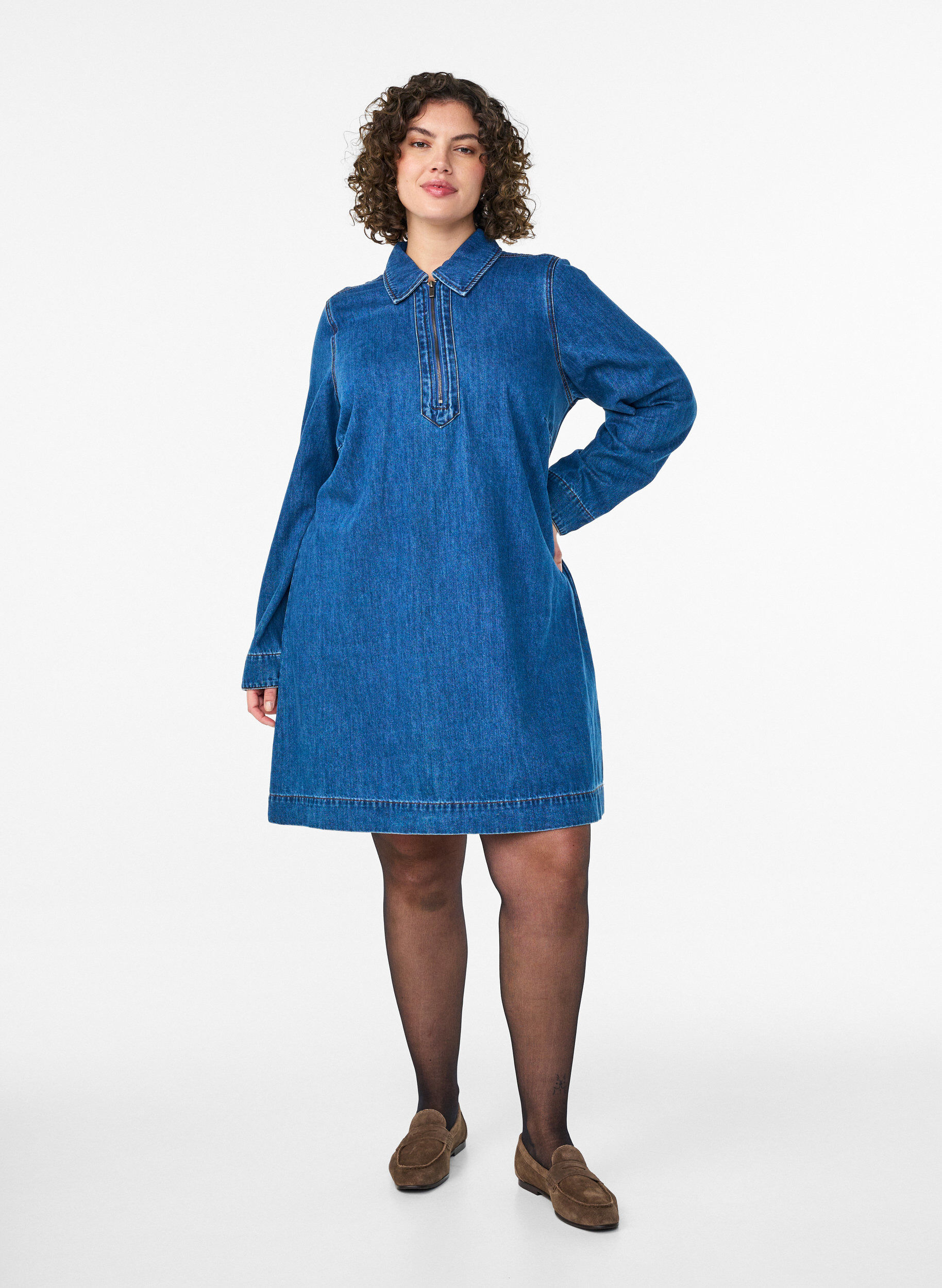 Zizzifashion Short denim dress with zip detail and collar, Blue, Model image number 1