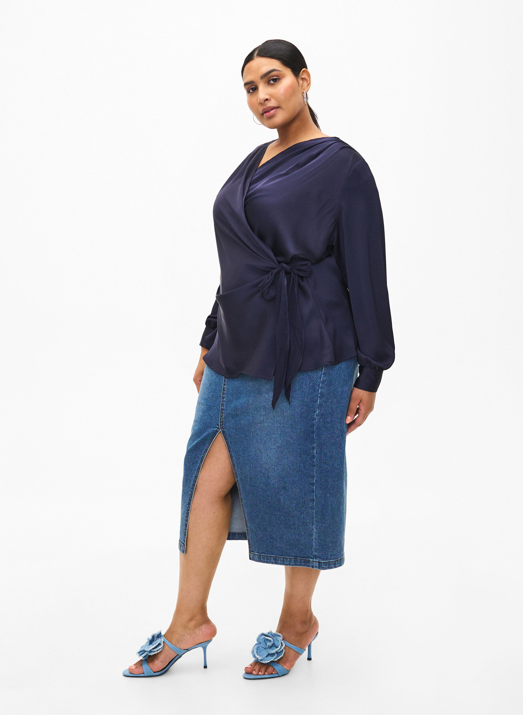 Zizzifashion Satin party blouse with wrap, Night Sky, Model image number 2