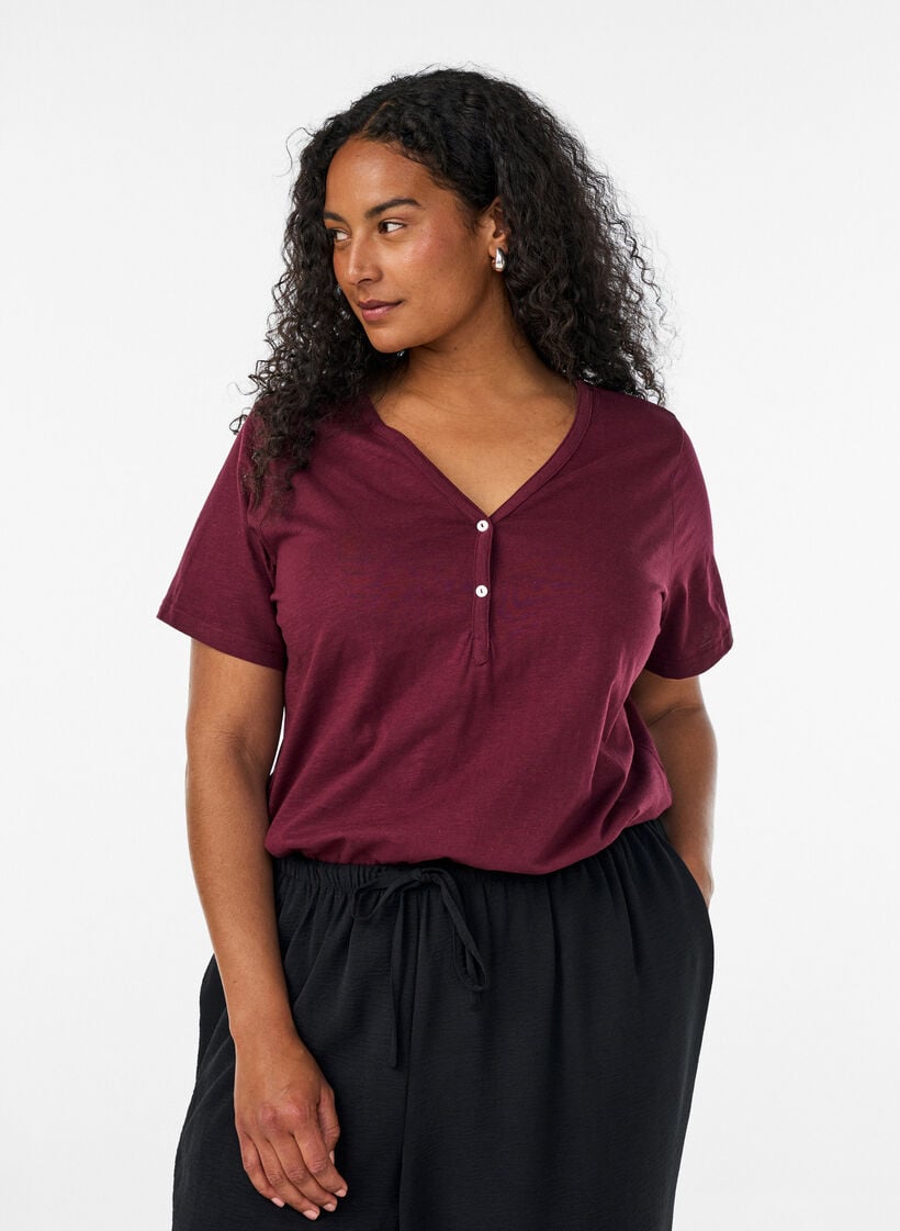 T-shirt with button detail, Dark Bordeaux, Model image number 0