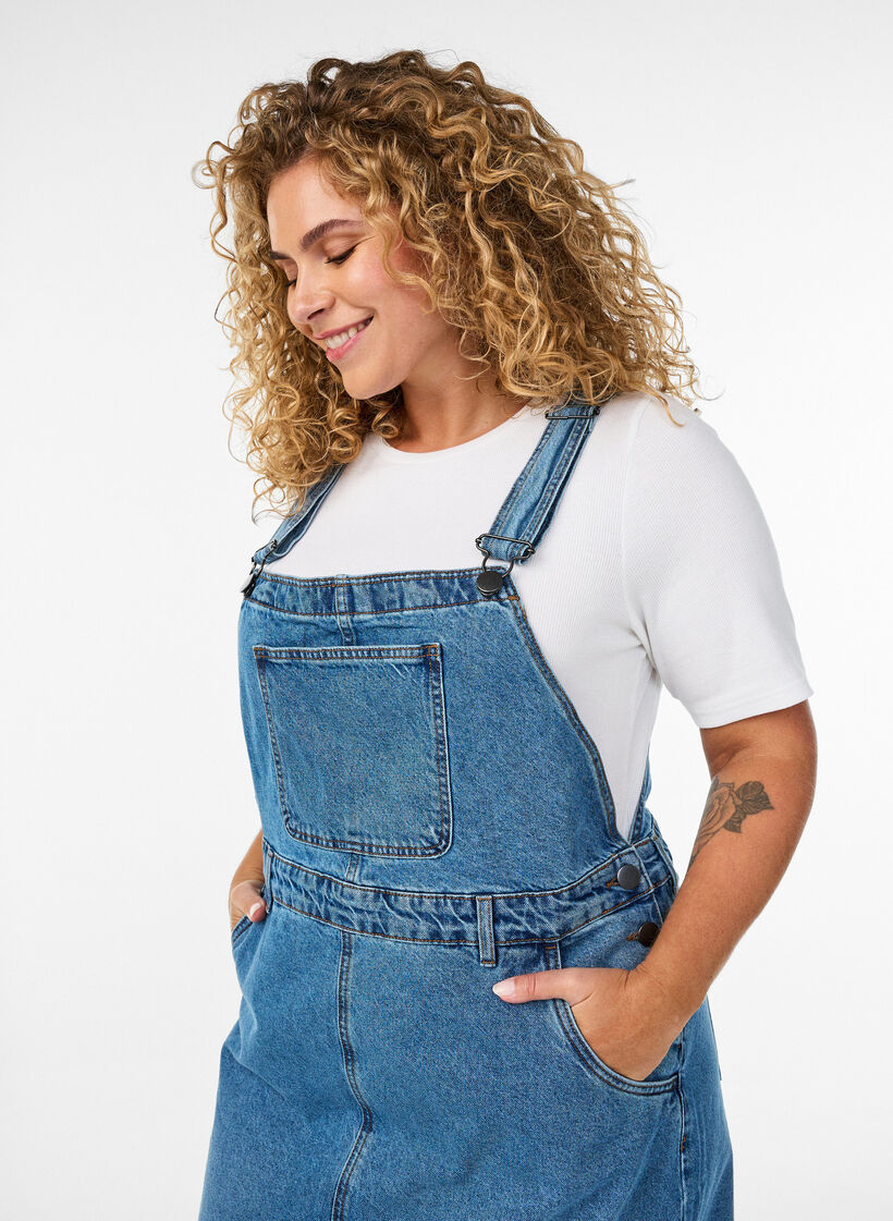 Midi denim overall dress, Blue, Model image number 2