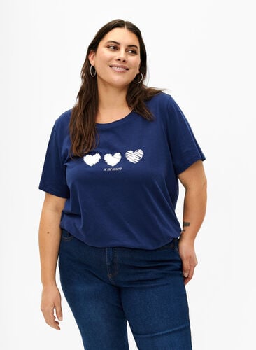 Crew neck cotton T-shirt with print, Medieval B.W. Hearts, Model image number 0