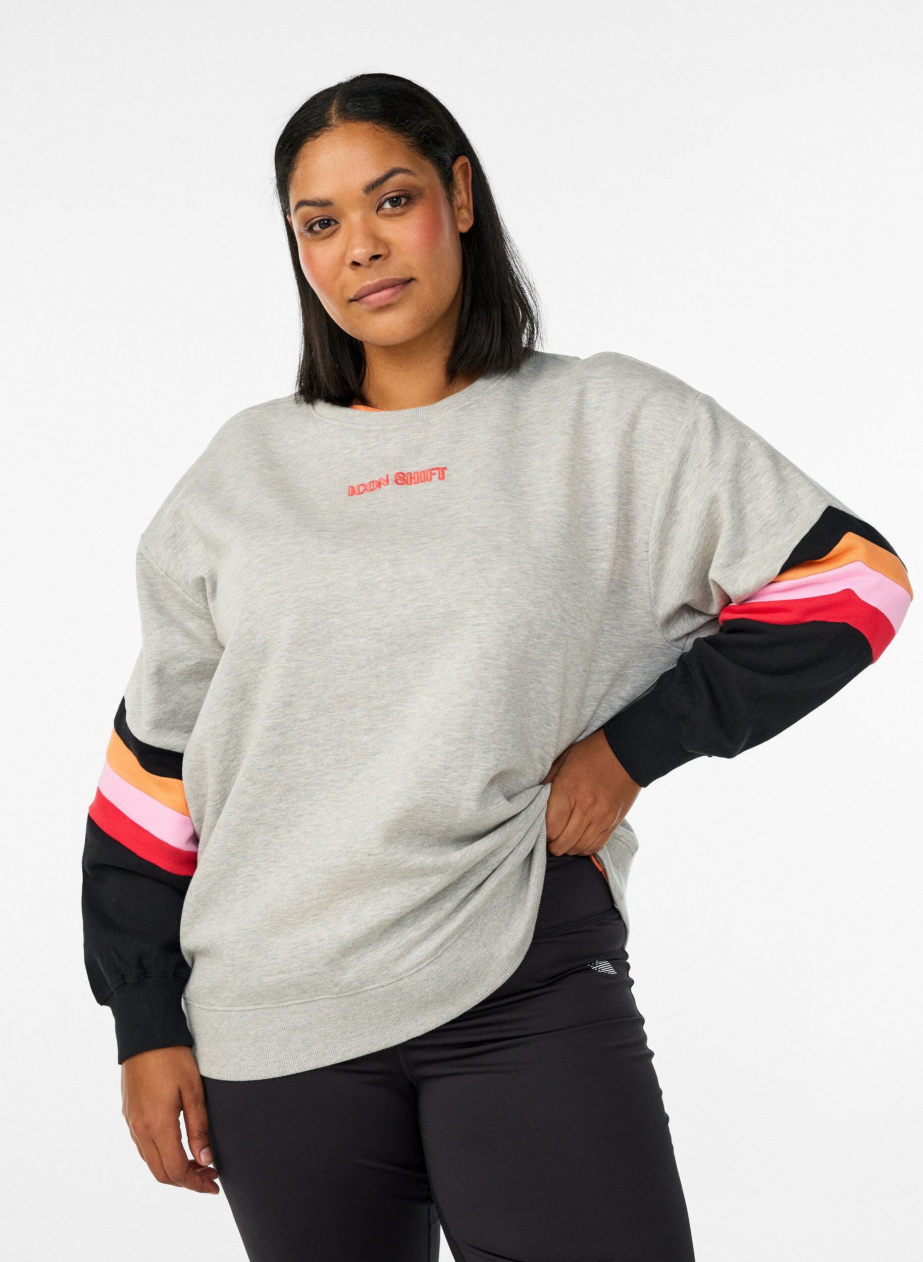 Loose sweatshirt with contrast details on the sleeves, Grey, Model