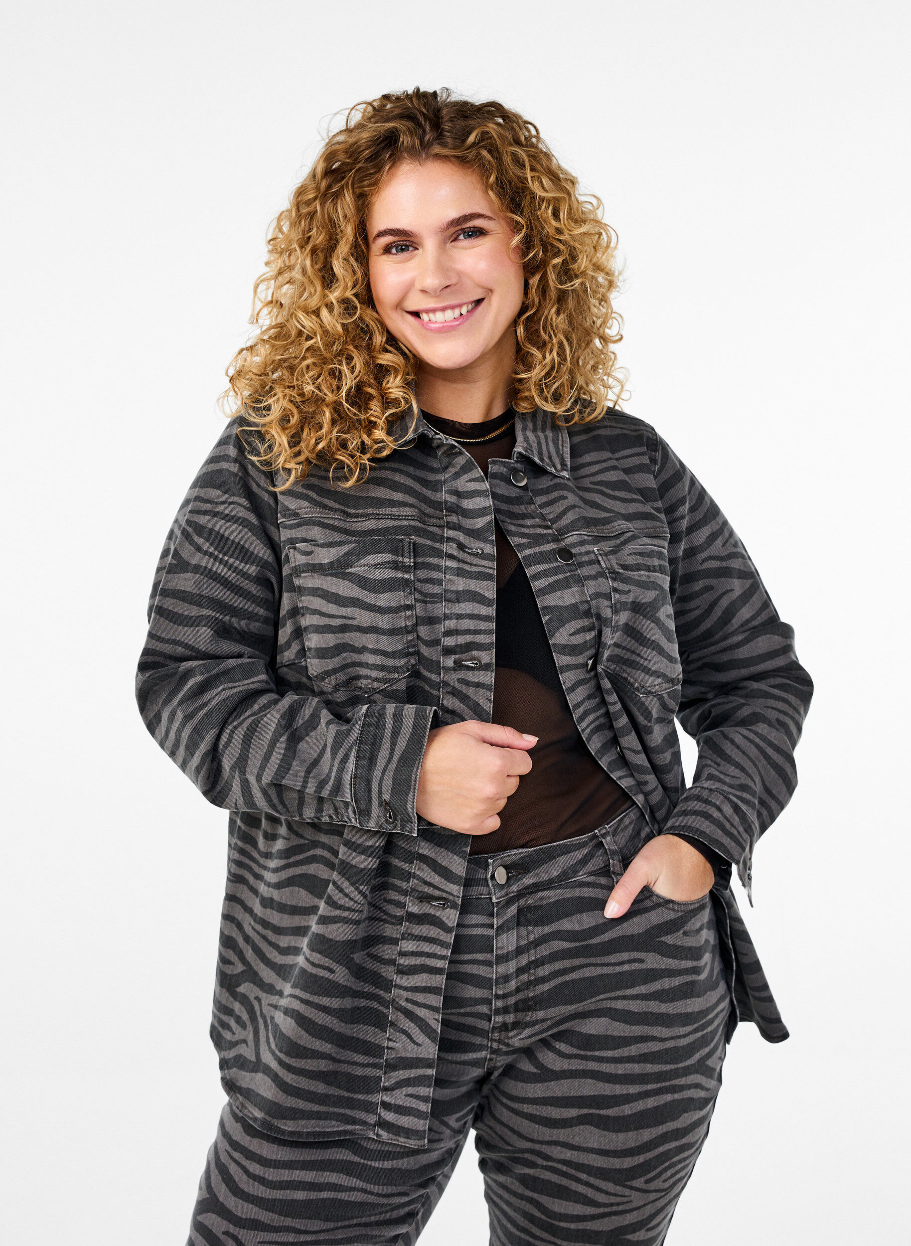 Zizzifashion Zebra print denim shirt with buttons, Black, Model image number 0