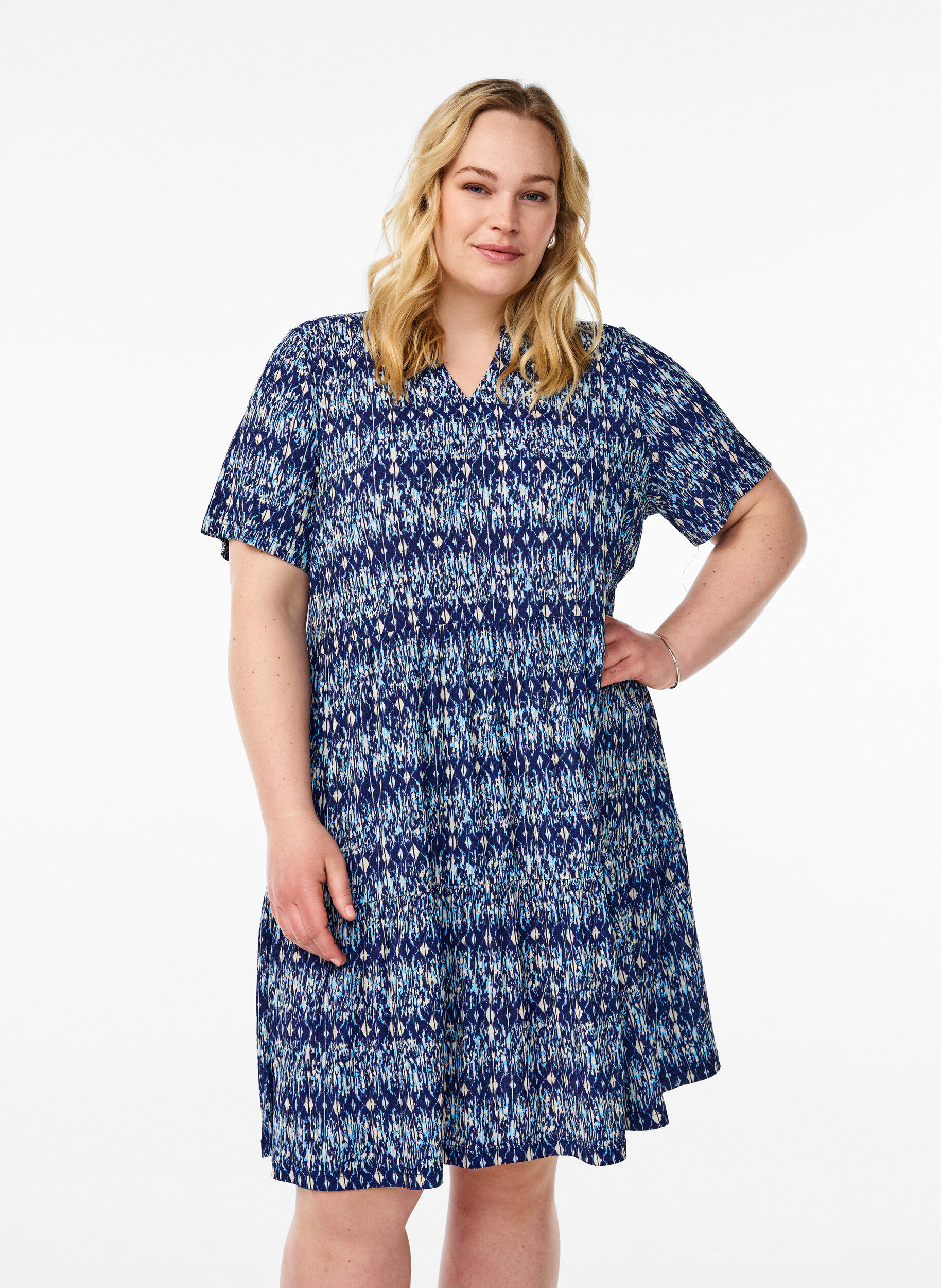 Patterned dress with panels, Blue, Model