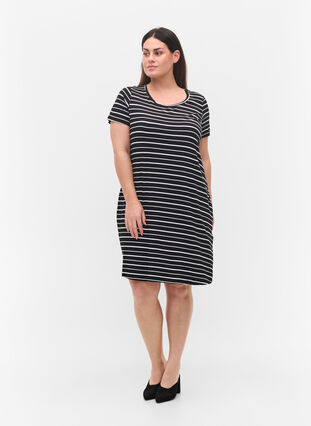 Short-sleeved dress, Black w. Stripe, Model image number 2