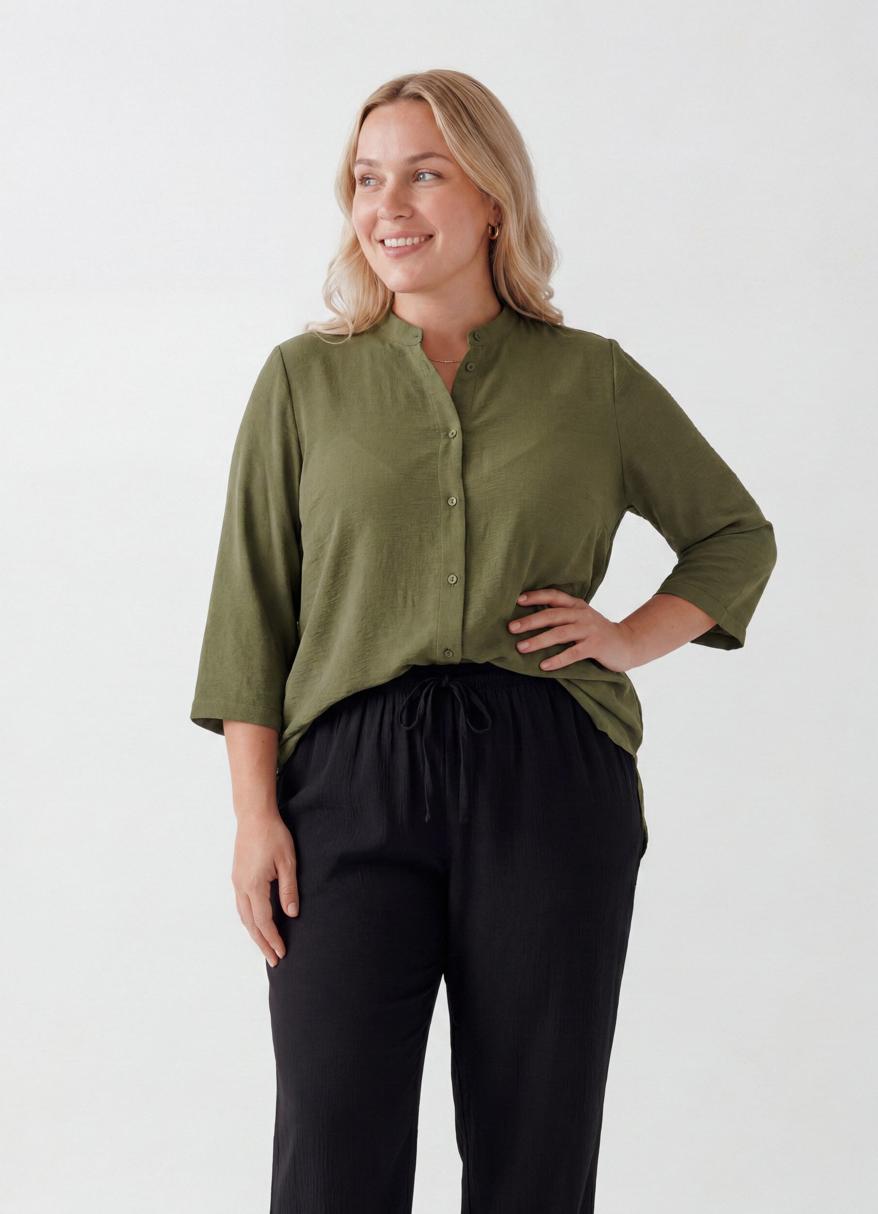 Tunic with 3/4 sleeves, Green, Model