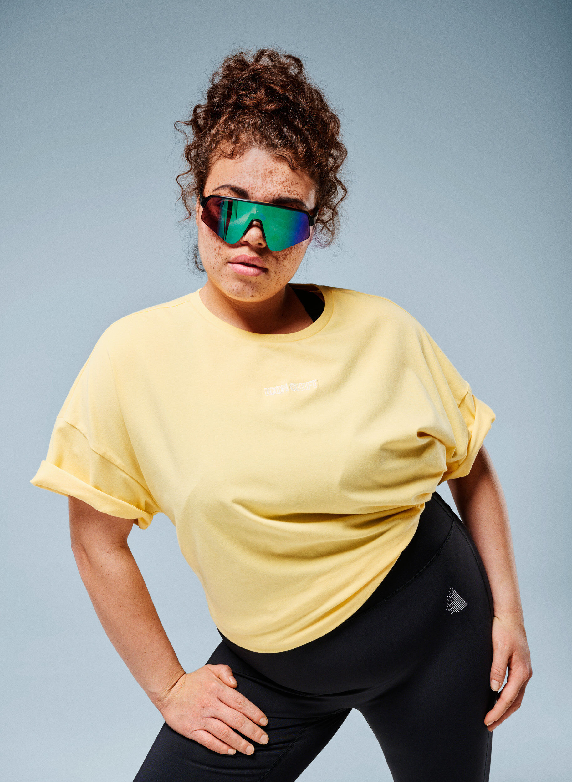 ZizzifashionOrganic cotton T-shirt with a small front motif, Yellow, Image image number 0