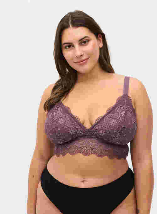 Lace bra with removable inserts