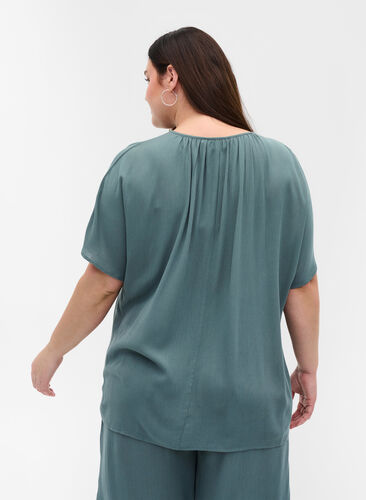 Short sleeves blouse in viscose, Balsam Green, Model image number 1
