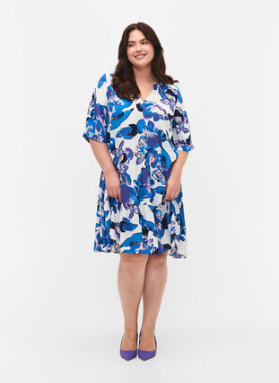 Viscose dress with print and half-length sleeves, Bright White AOP LE, Model image number 2