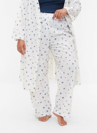 Floral pyjama bottoms in cotton, Snow White AOP, Model image number 2