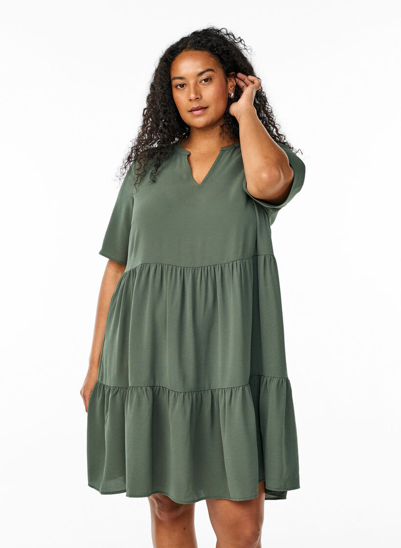 Short sleeve dress with a-line and cutlines, Green, Model image number 0