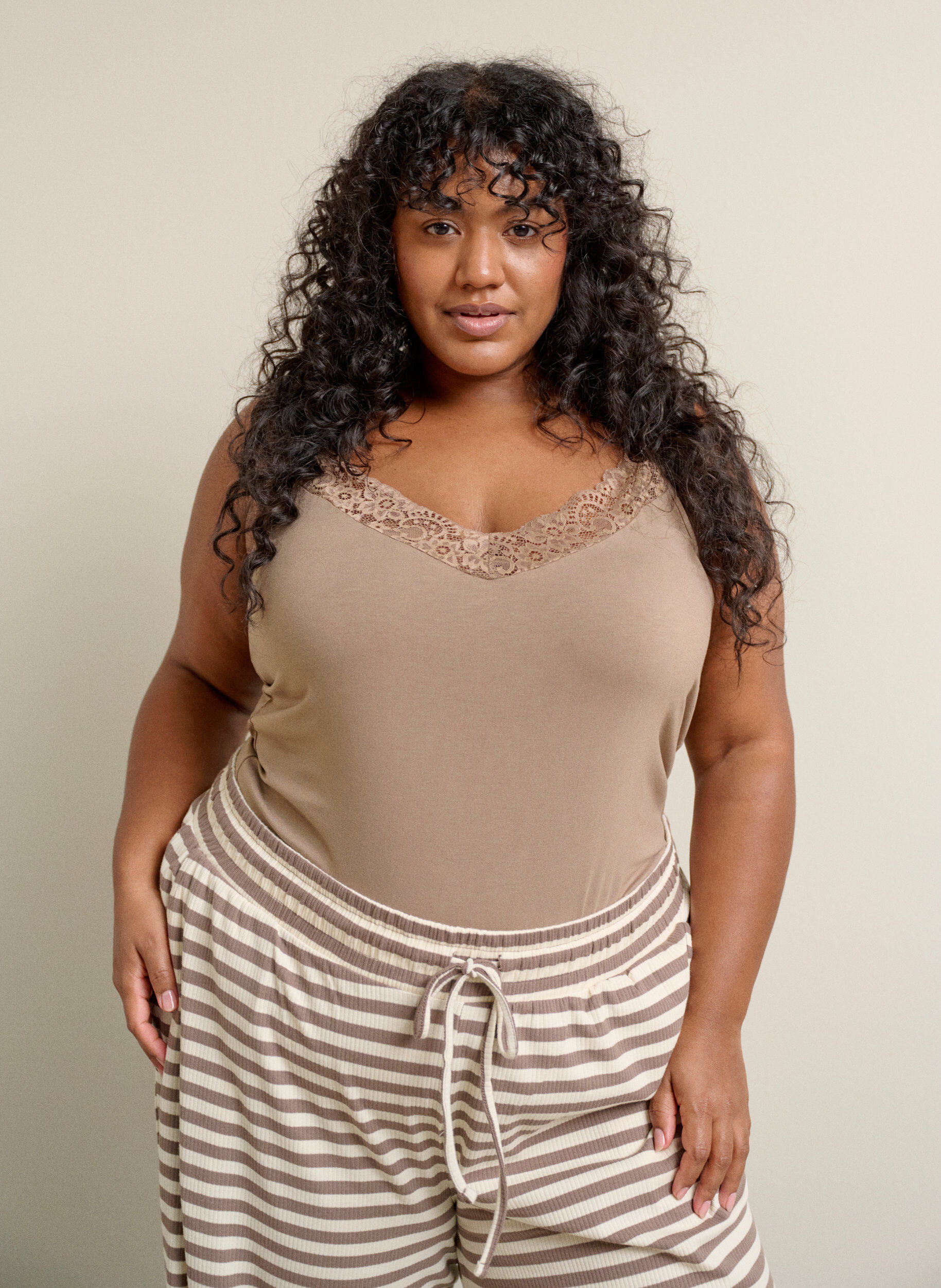 ZizzifashionViscose top with lace edge, Beige, Image image number 0