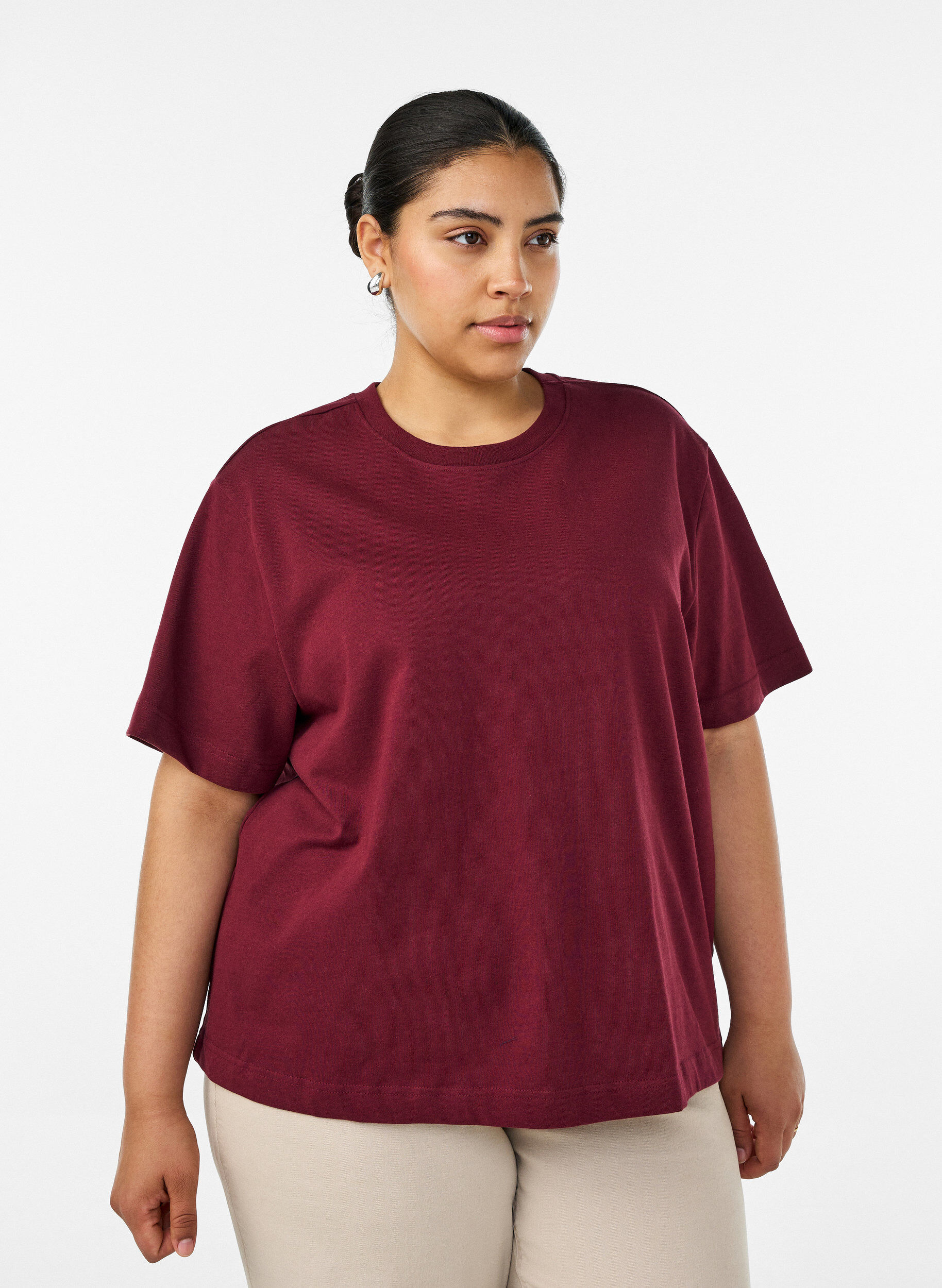 Boxy cotton T-shirt, Red, Model