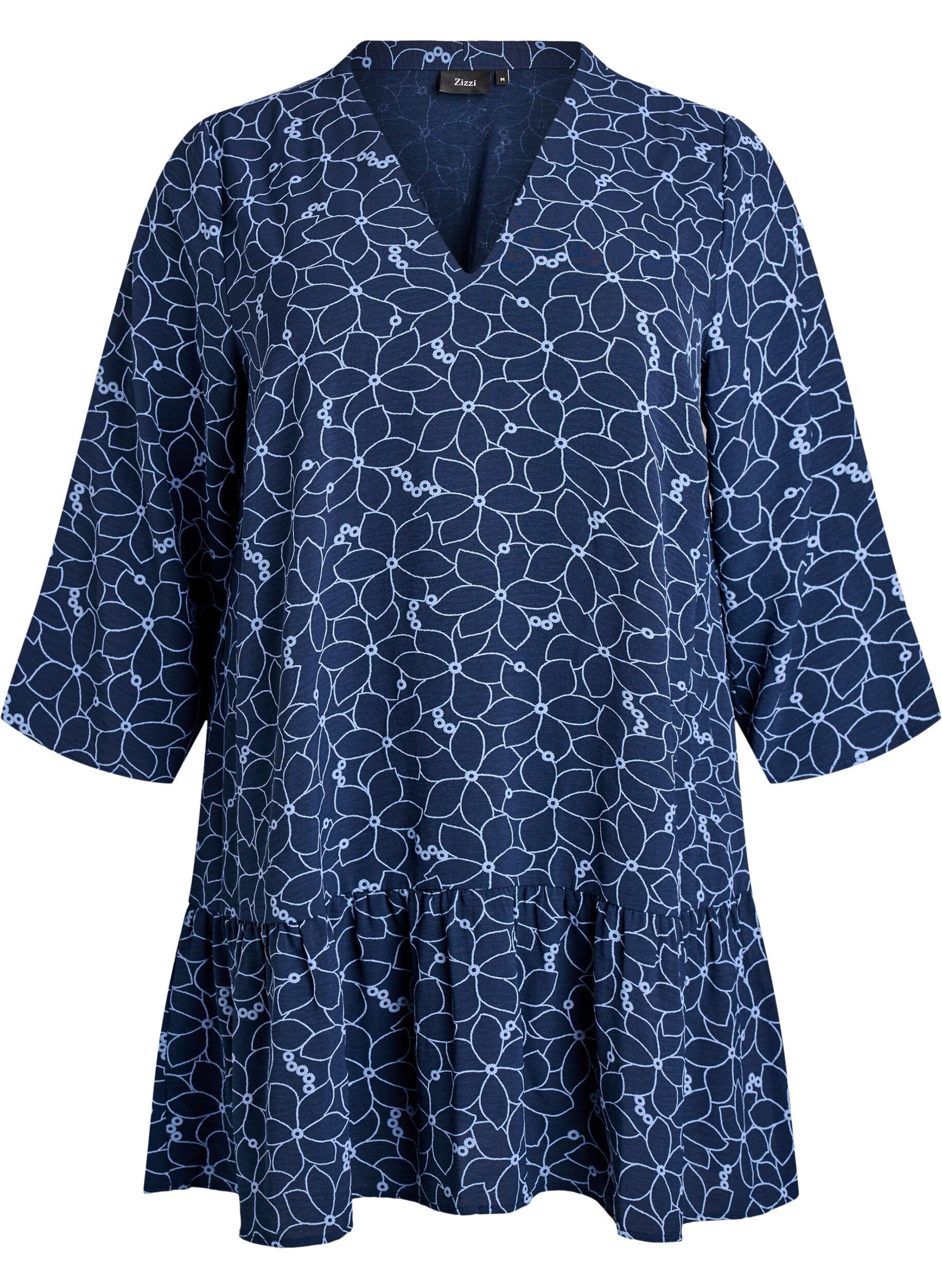 Tunic with an embroidered floral pattern and 3/4 sleeves