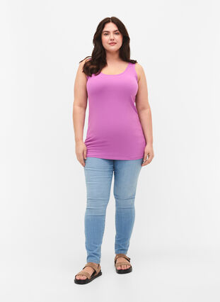 Solid color basic top in cotton, Iris Orchid, Model image number 2