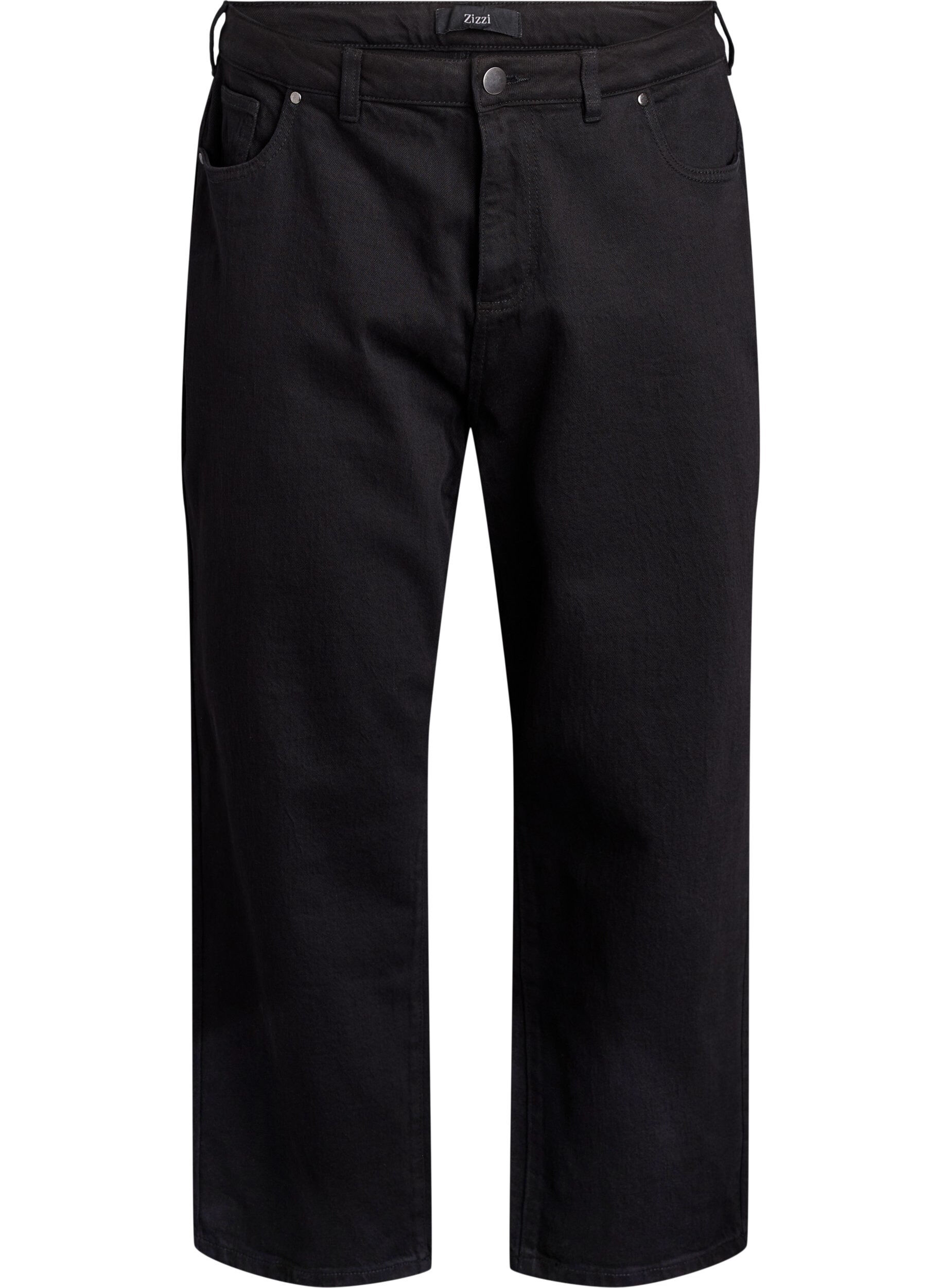Loose jeans with cropped length
