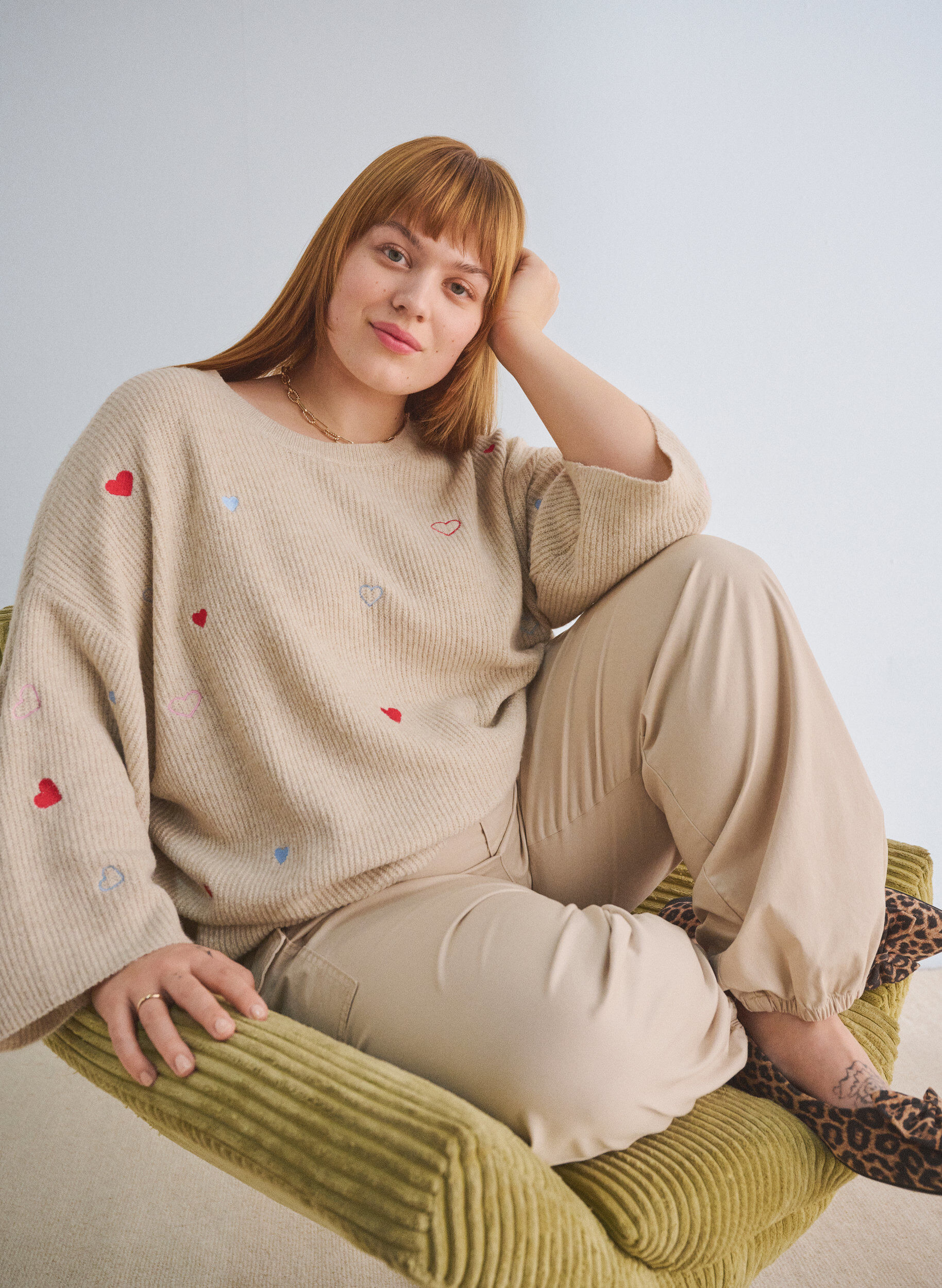 Knitted blouse with hearts and 3/4 sleeves