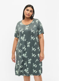 Short-sleeved viscose nightgown with print, Balsam Green AOP, Model