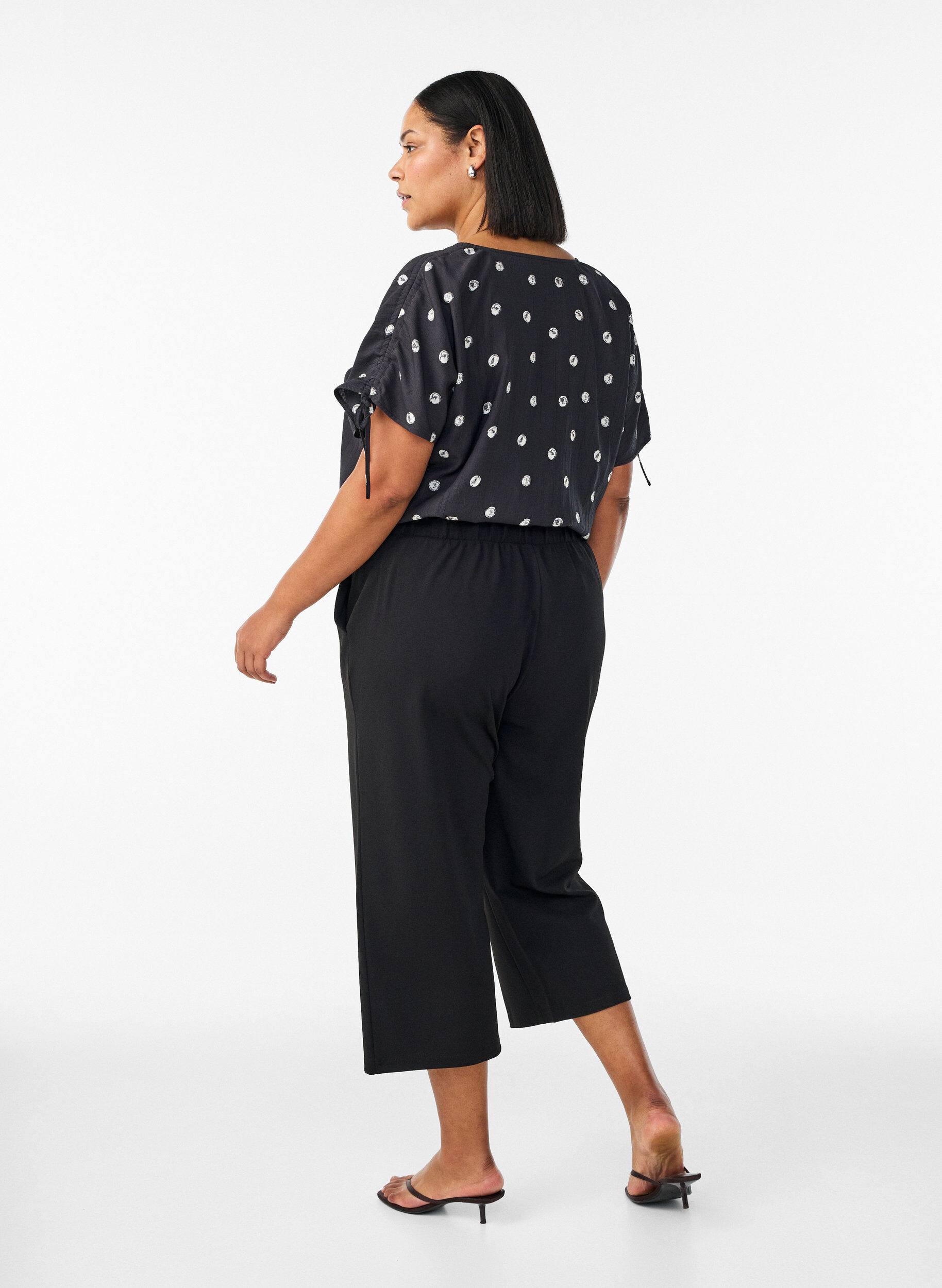 ZizzifashionAnkle length trousers with loose fit, Black, Model image number 2