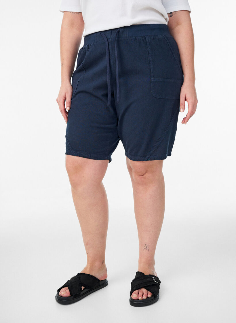 Loose cotton shorts with pockets, Blue, Model image number 3