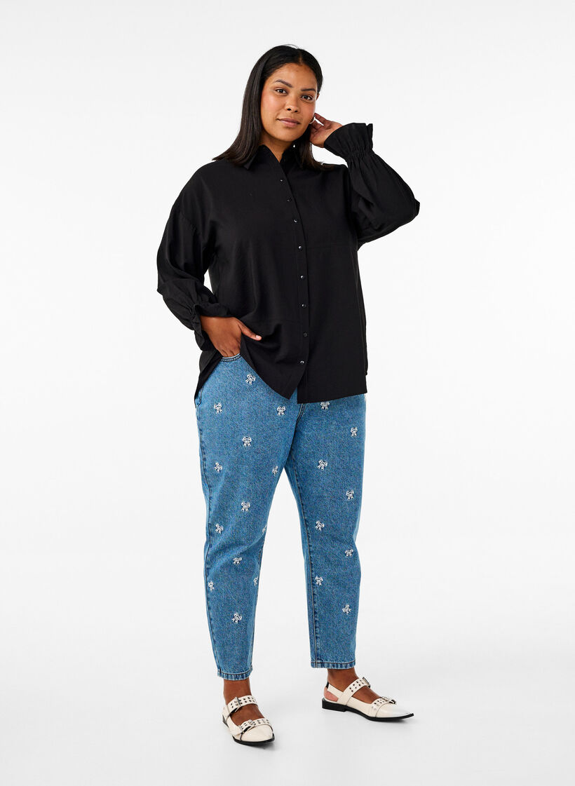 Shirt with long sleeves and ruffle details, Black, Model image number 1