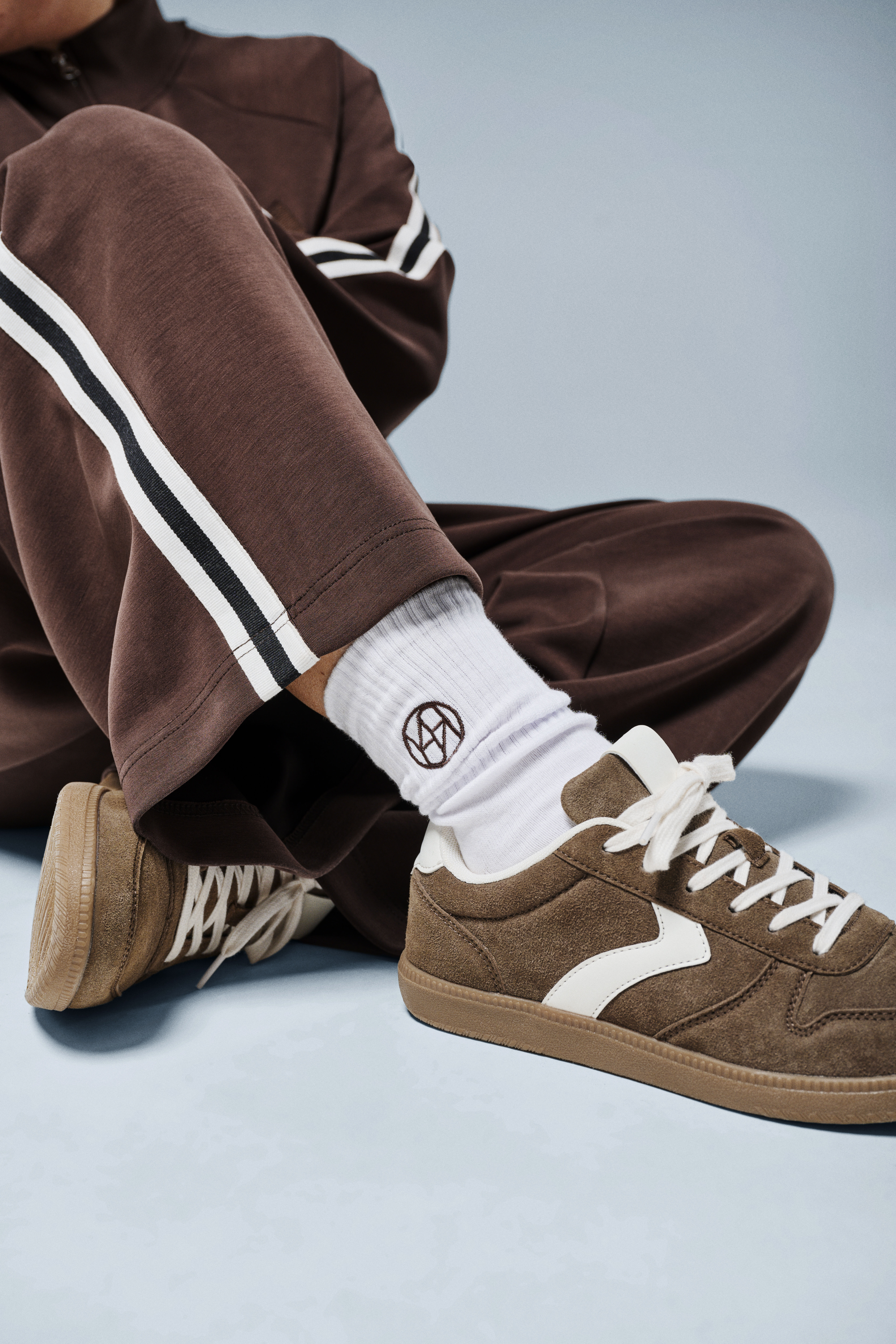 Zizzifashion Brown tracksuit, , Model