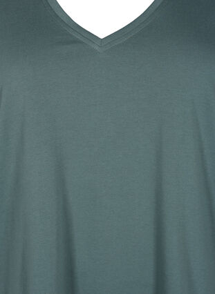 FLASH - T-shirt with v-neck, Balsam Green, Packshot image number 2