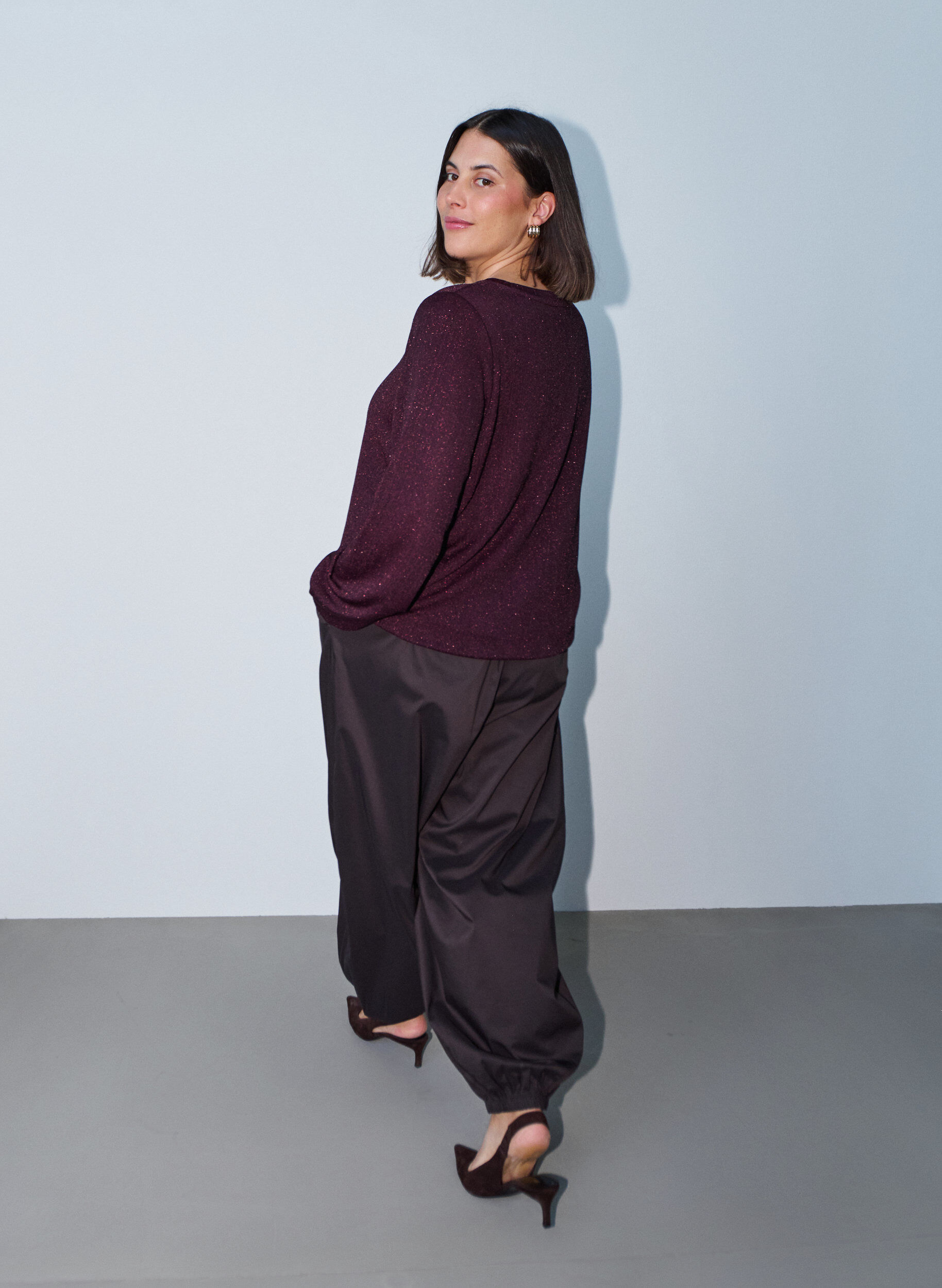 ZizzifashionBlouse with vertical texture and glitter thread, Red, Model image number 2