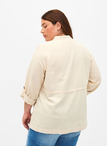Linen blend shirt with pockets, Sandshell, Model image number 1