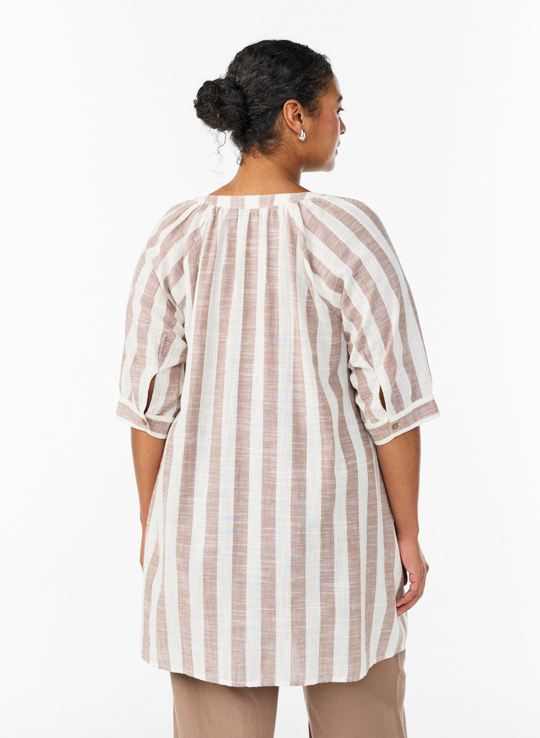 ZizzifashionCotton tunic with a V-neck, Beige, Model image number 2