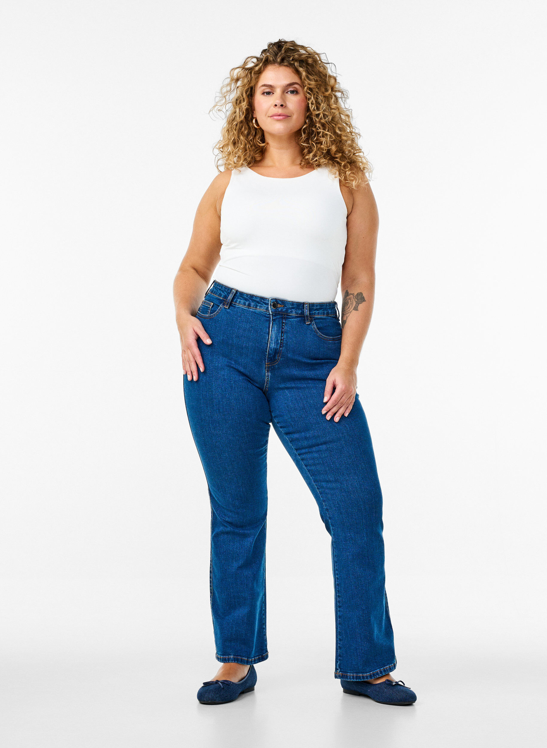 Ellen bootcut jeans with high waist - Blue - Sz. 40-64