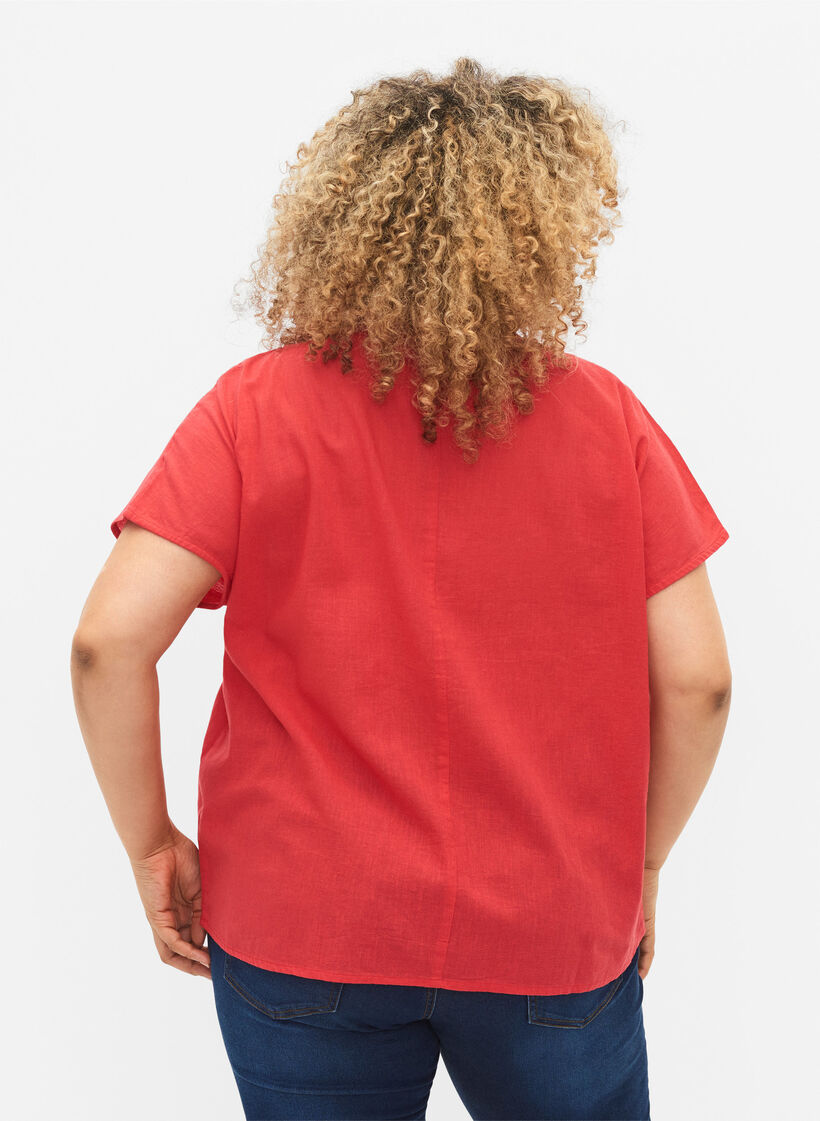 Short-sleeved blouse in cotton blend with linen, Hibiscus, Model image number 1