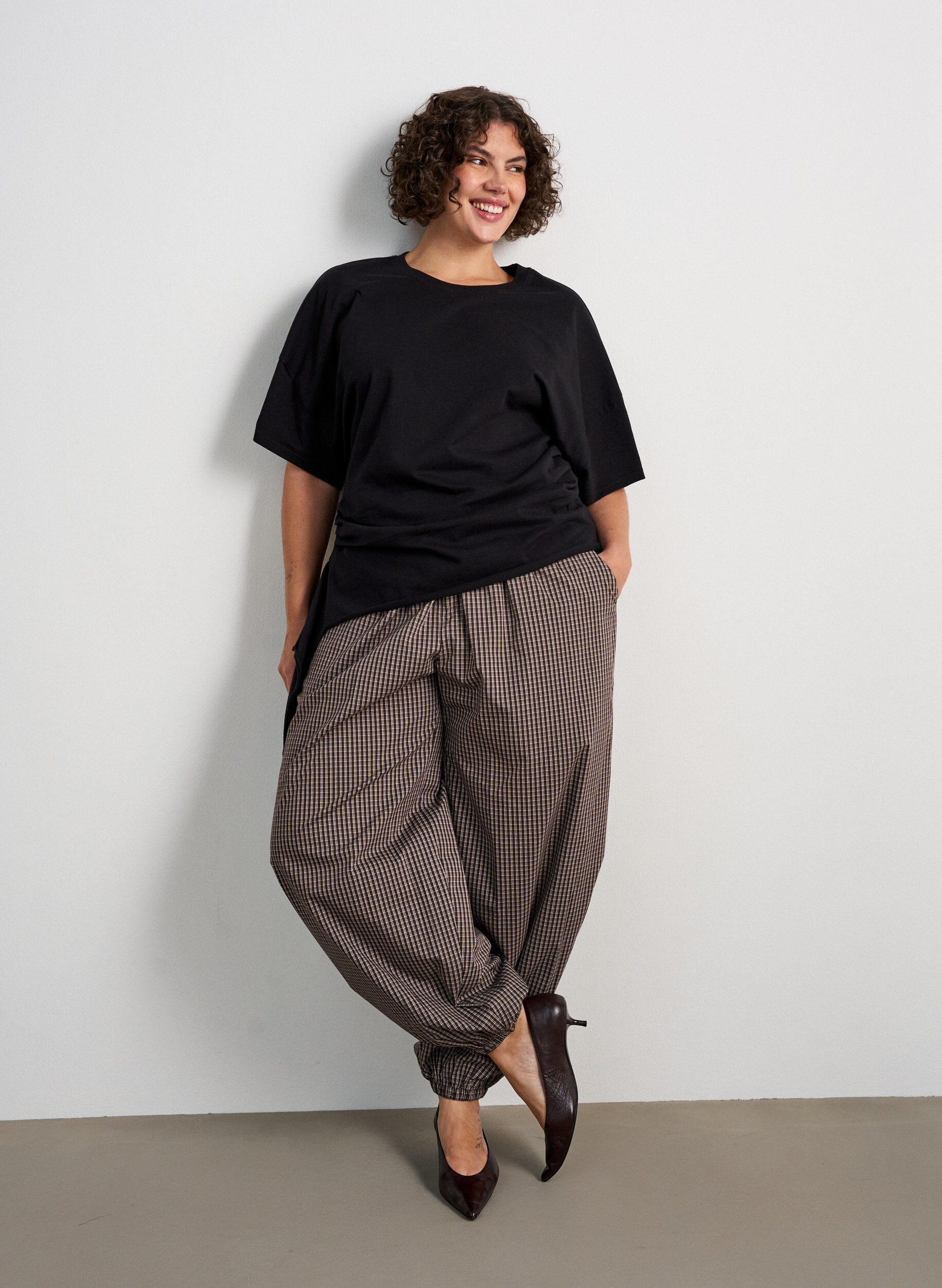 ZizzifashionBalloon trousers with a high waist and all-over pattern, Brown, Model image number 0