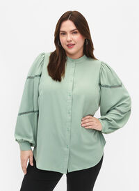 Shirt blouse with crochet details, Green Bay, Model